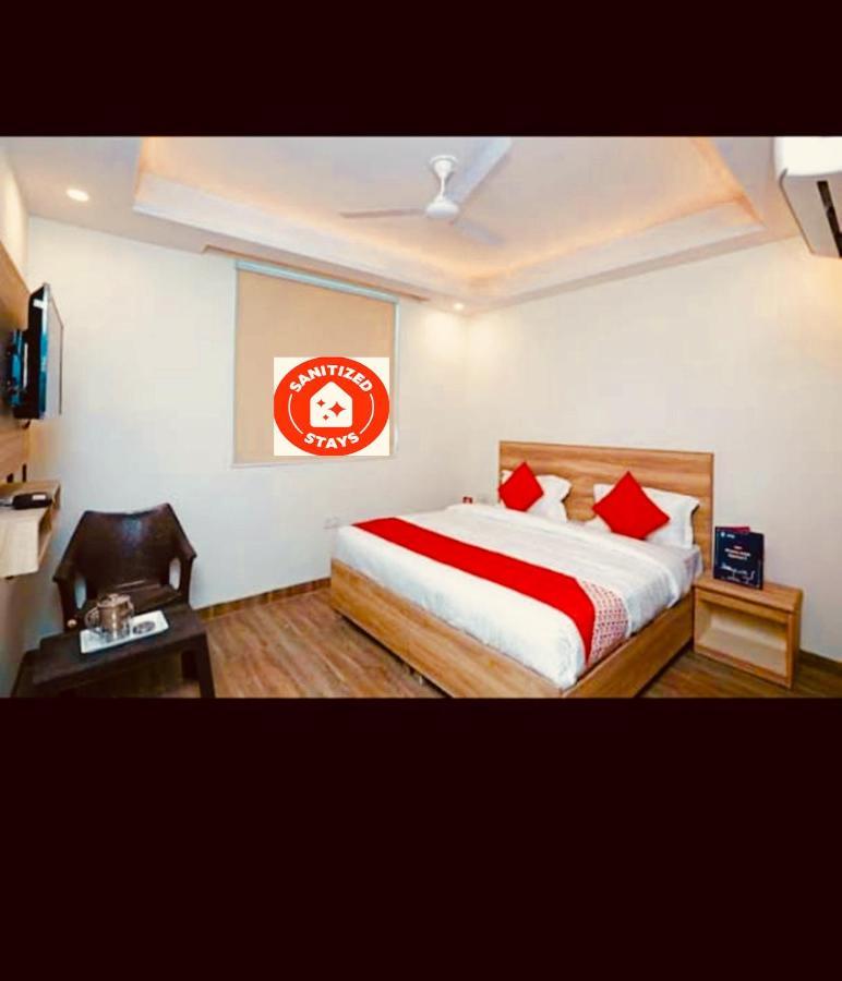 Airport Hotel Golden Bliss Near Delhi Airport Нью-Делі Екстер'єр фото
